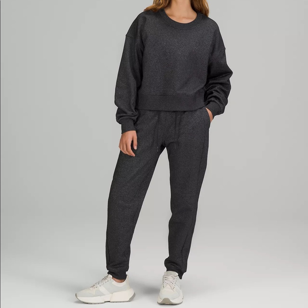LuluLemon Perfectly Oversized Crop Crew in Black Spark - Picture 10 of 12